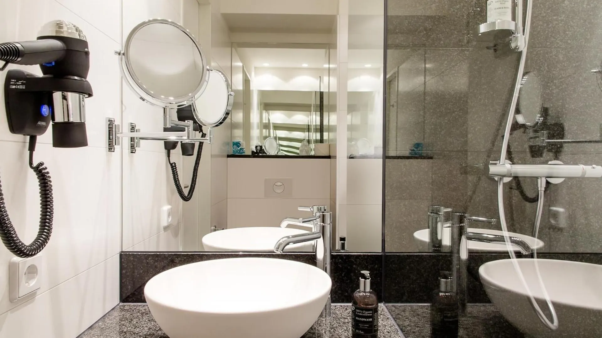 Motel One Frankfurt Airport Frankfurt am Main