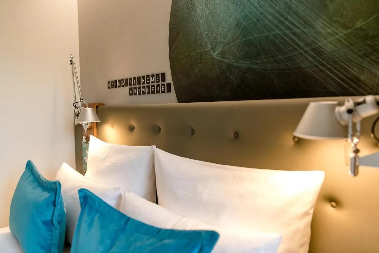 פרנקפורט Motel One Frankfurt Airport 3*,  גרמניה